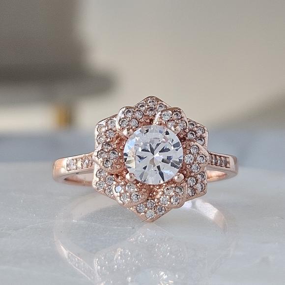 18k Rose Gold Flower ring, 925 Sterling Silver Floral Collection Charmed Aroma - Picture 5 of 10